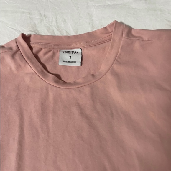 Gymshark Crop Top Workout Top, Pink With Logo - Picture 2 of 4